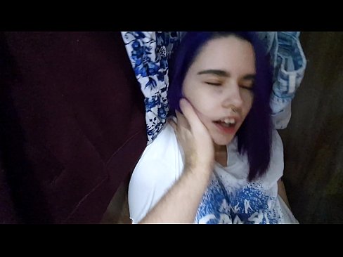 ❤️ Нашел сестренку в шкафу и помог кончить ❤️ Качественный секс на нашем сайте fulldesisex.ru ️